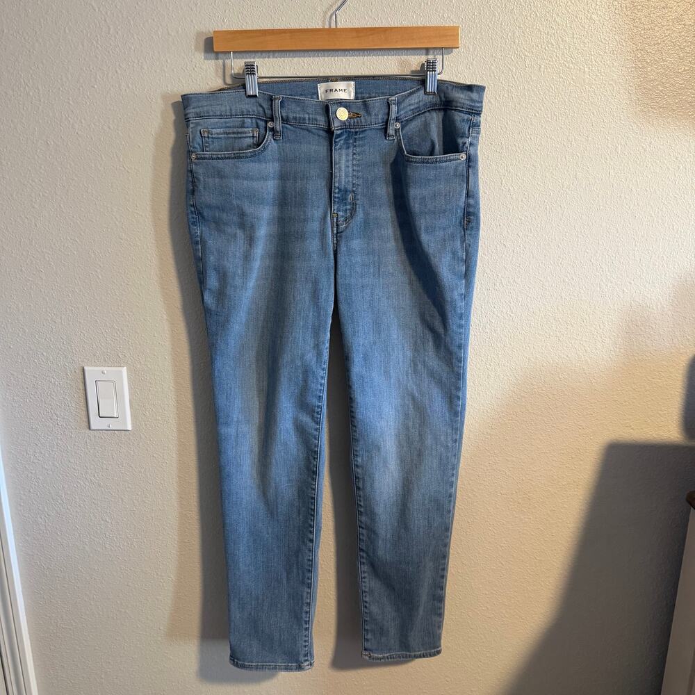 Frame Denim Straight Leg Jeans in Light Blue Wash